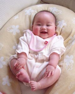 脱 背中スイッチ 赤ちゃんをうまく寝かせるコツとは 名古屋市昭和区の予防に取り組む歯科医院 たきかわの森歯科クリニック